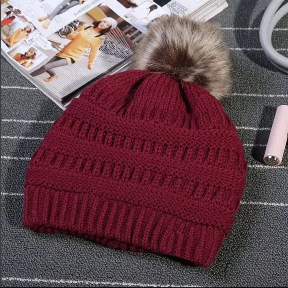 NEW! Knit Pom Pom Beanie Fur Lined In 8 Colors